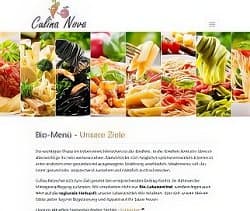Startseite der Calina Nova Bio-Menü-Website mit bunten Nudelgerichten und Informationsabschnitt.